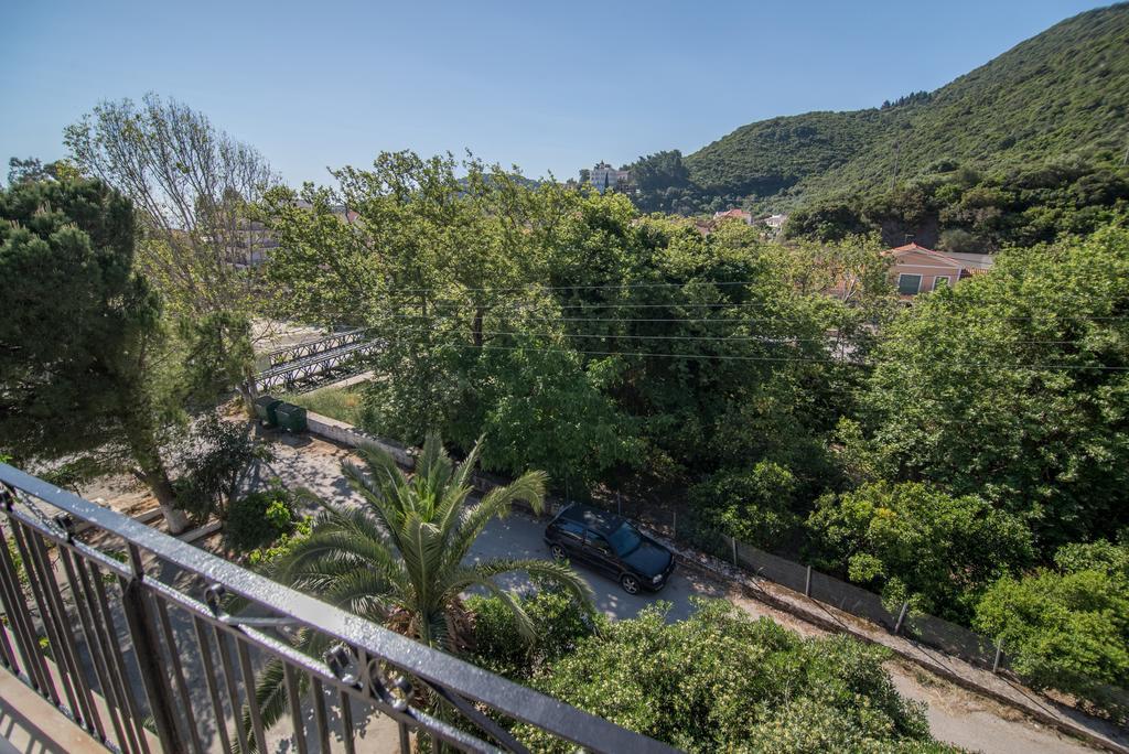 Maria Parameriti Apartments Poros  Eksteriør bilde