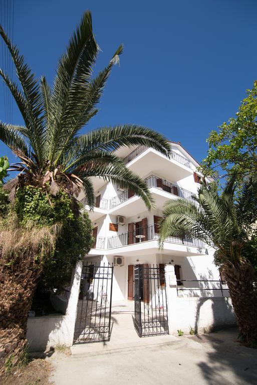 Maria Parameriti Apartments Poros  Eksteriør bilde